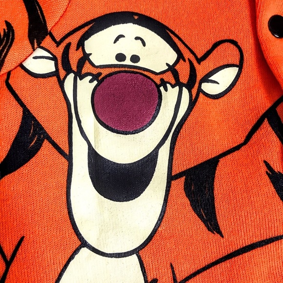 NWT Tigger Long Sleeve Top & Footed Bottoms Set - Picture 10 of 10